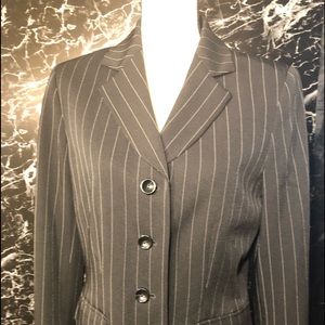 Ladies Pant Suit